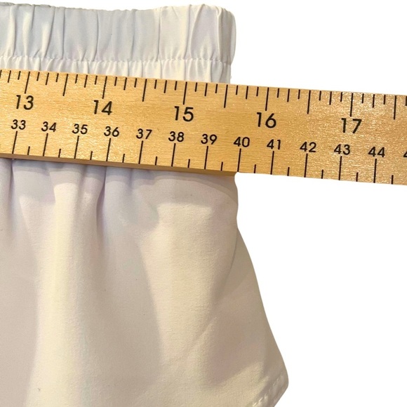 Lucky in Love White Hype Double-Layered Ruffled Shorts - Picture 5 of 12